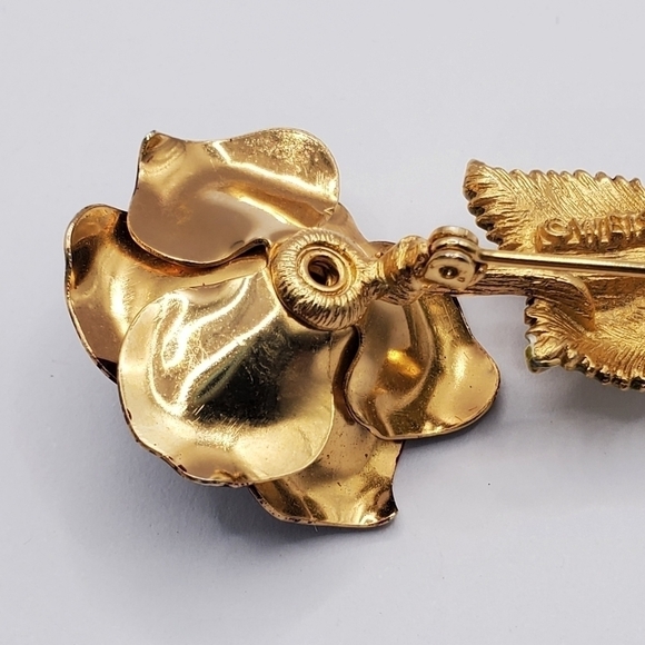 VINTAGE WEISS PURPLE BLOOMING ROSE BROOCH PIN STEM LEAVES GOLD FLOWER JEWELRY - Picture 10 of 12